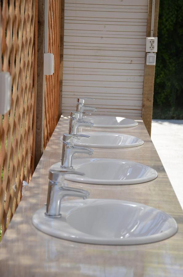 Camping Robinson Vama Veche Hotel ภายนอก รูปภาพ